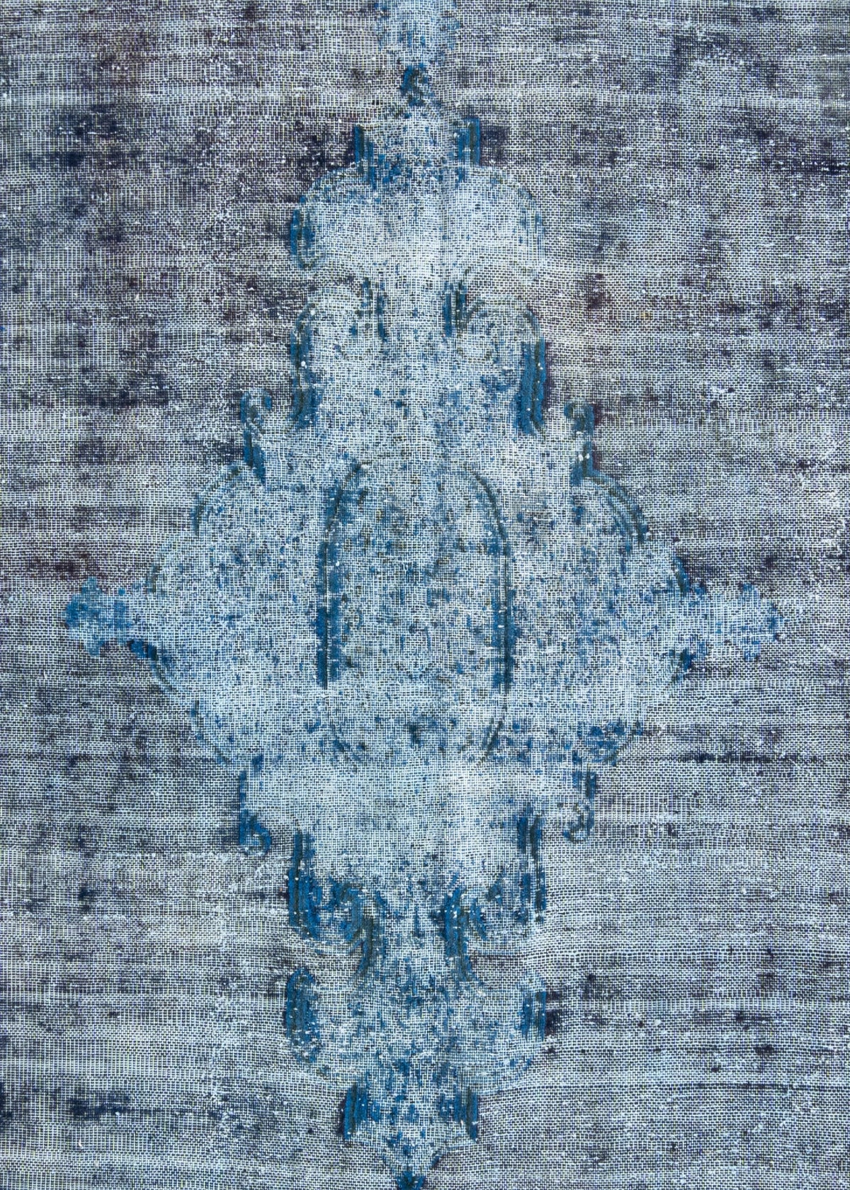 432 x 303 Vintage Royal