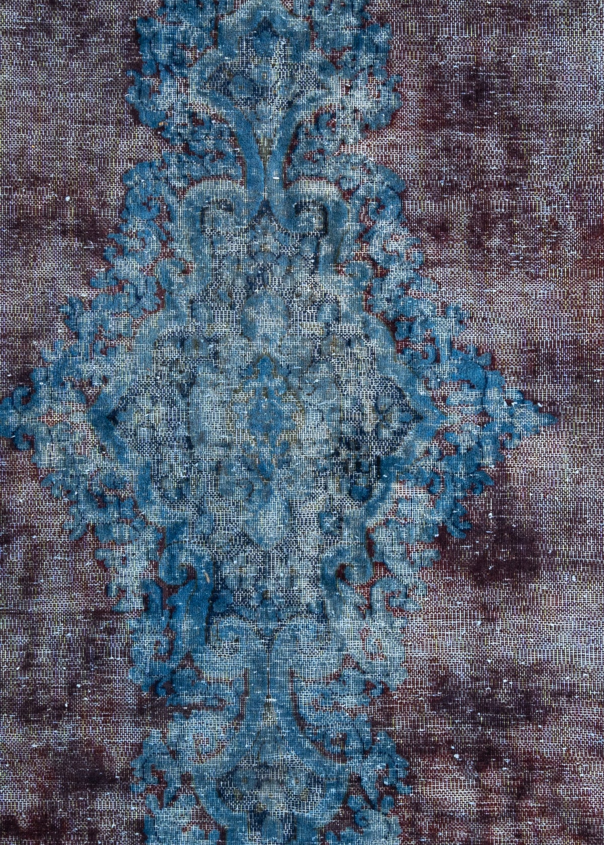 338 x 238 Vintage Royal
