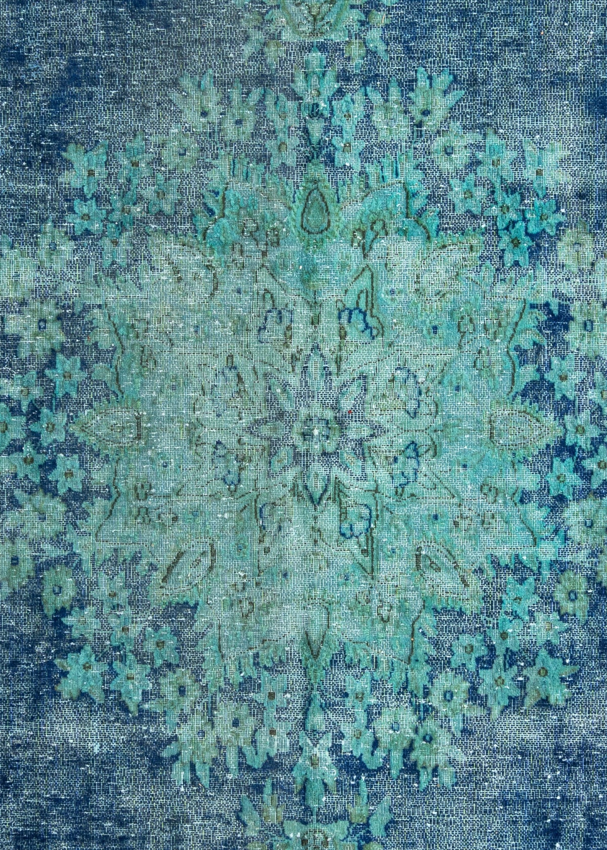 384 x 288 Vintage Royal