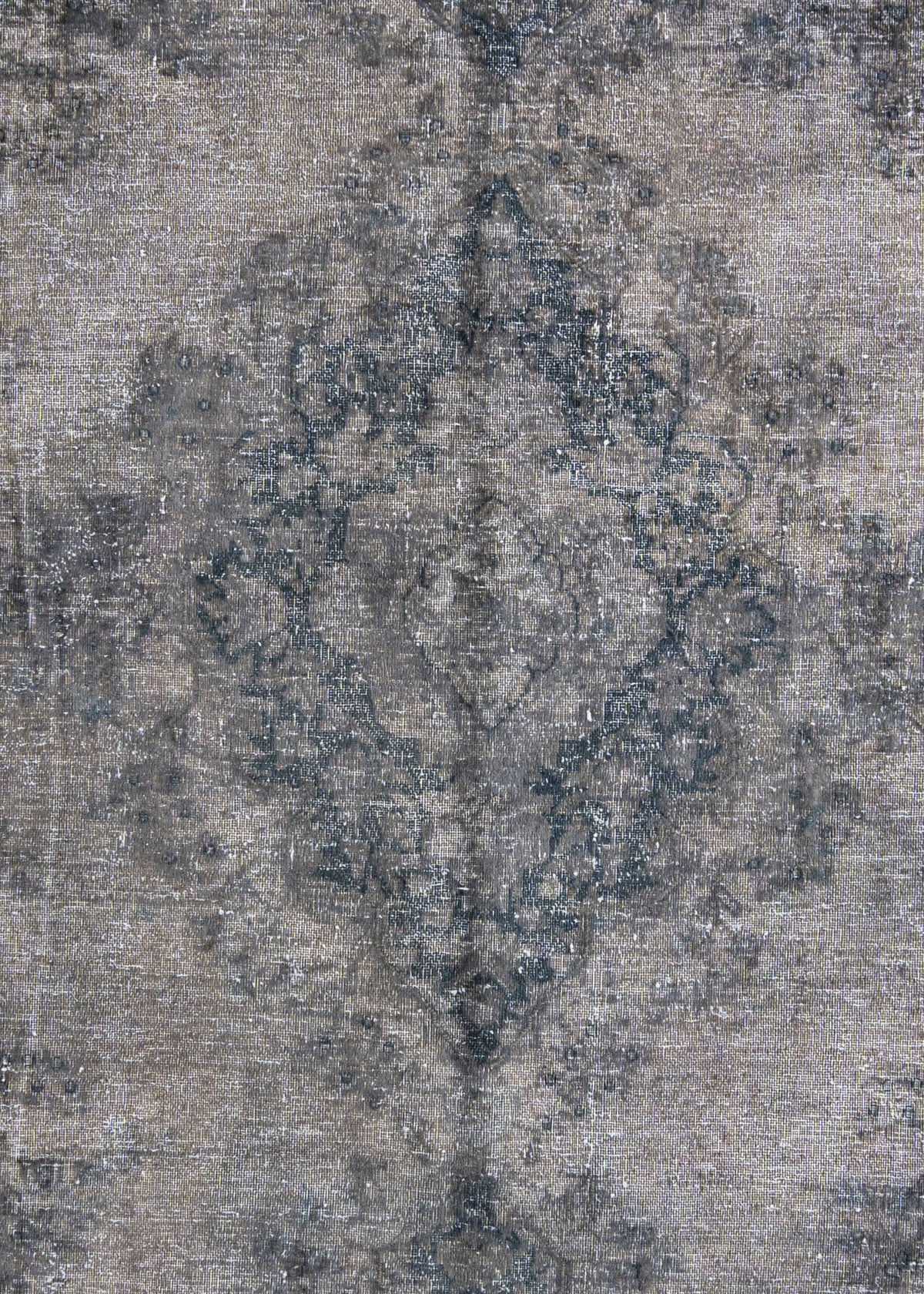 382 x 294 Vintage Royal