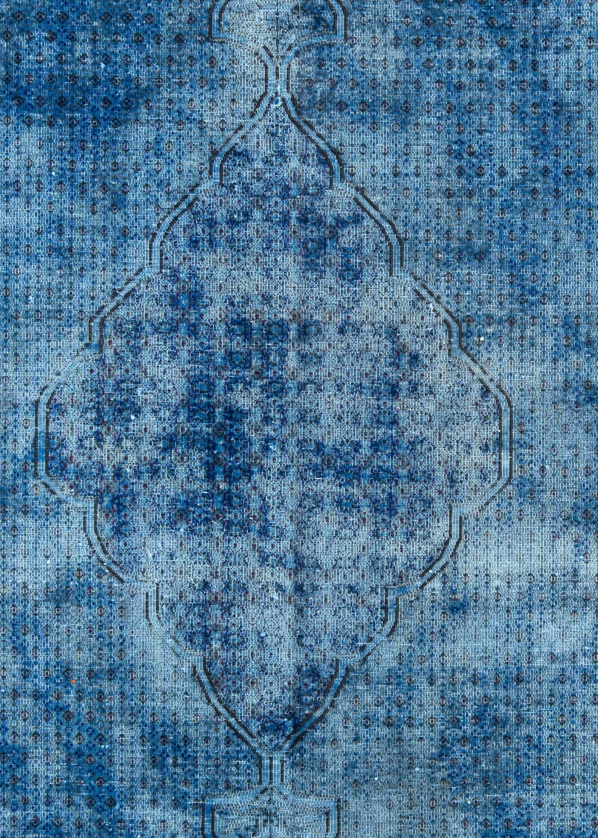 357 x 270 Vintage Royal