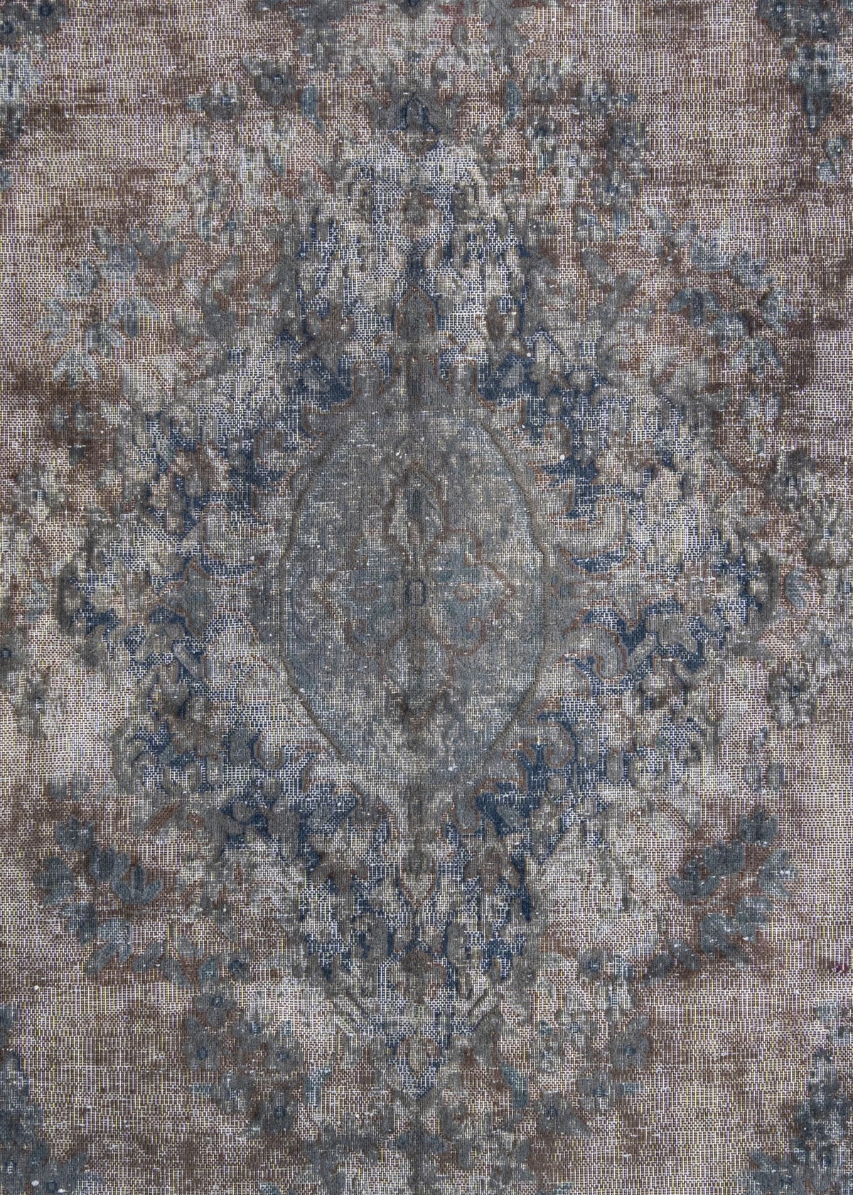 385 x 286 Vintage Royal