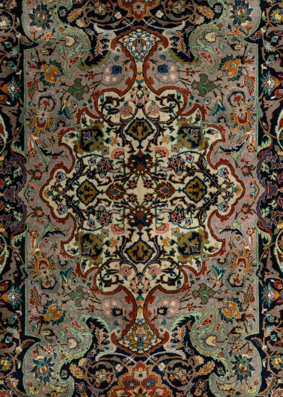 385 x 305 Täbriz