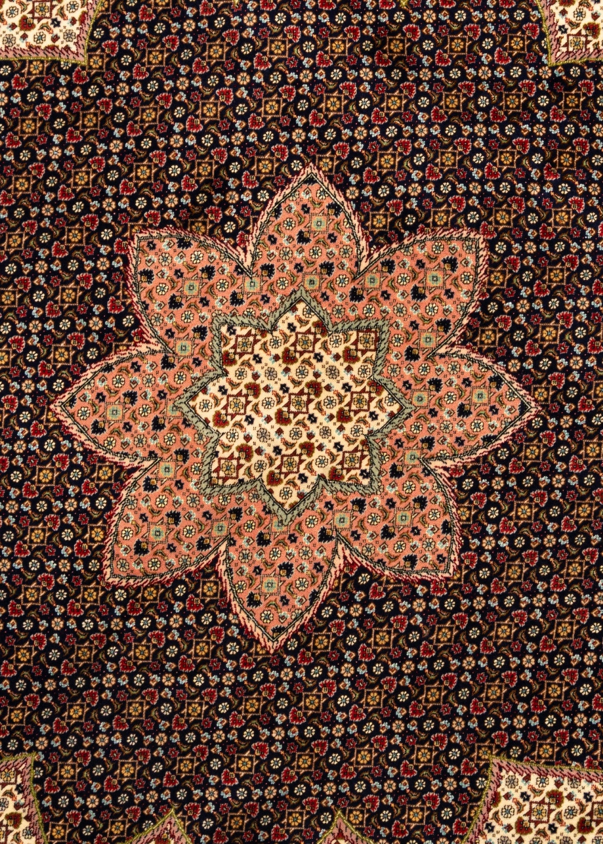 250 x 250 Täbriz mit Seide
