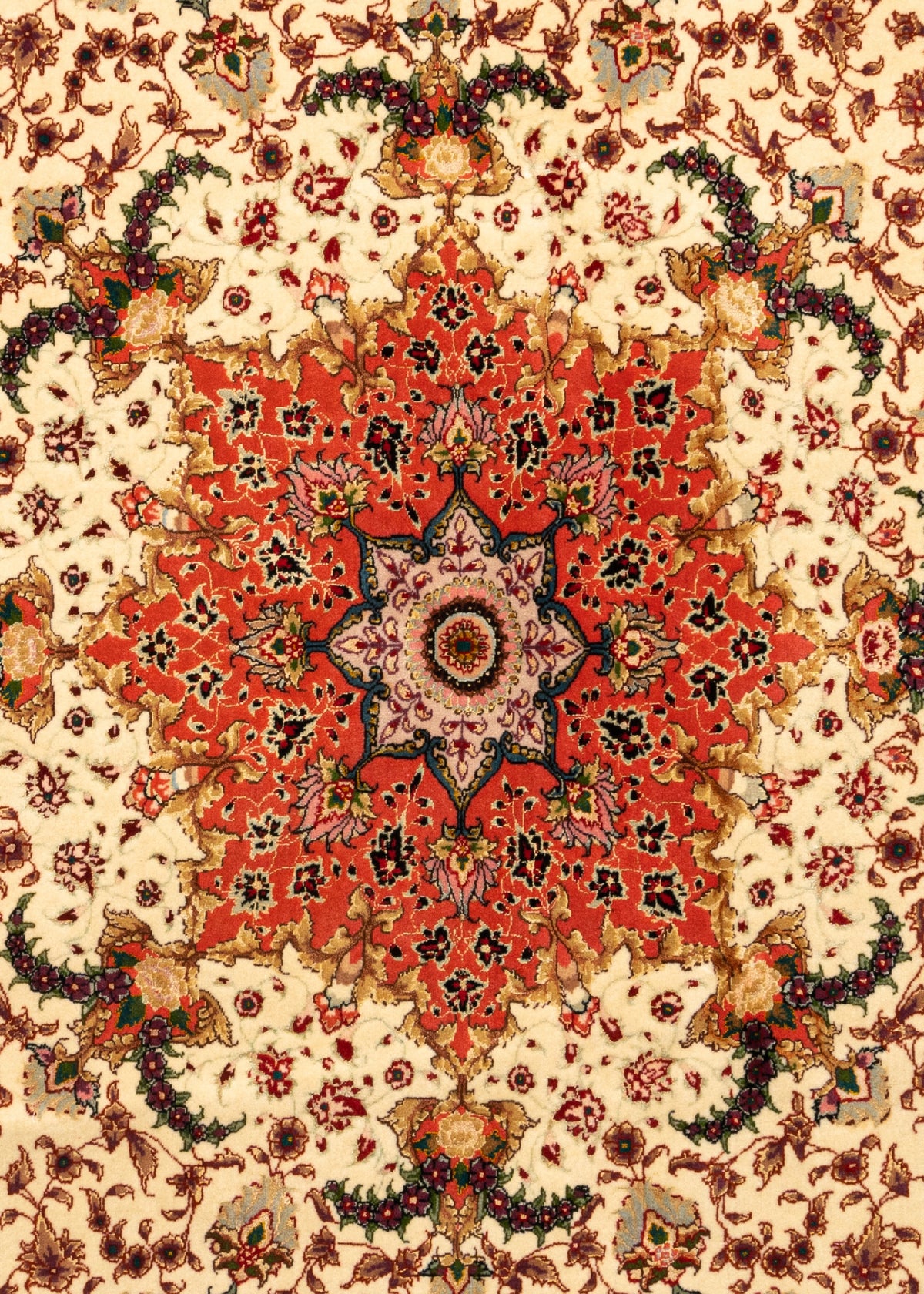 209 x 205 Täbriz mit Seide