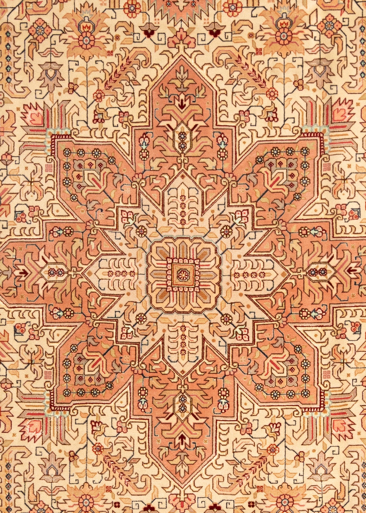 370x250 Tabriz avec soie