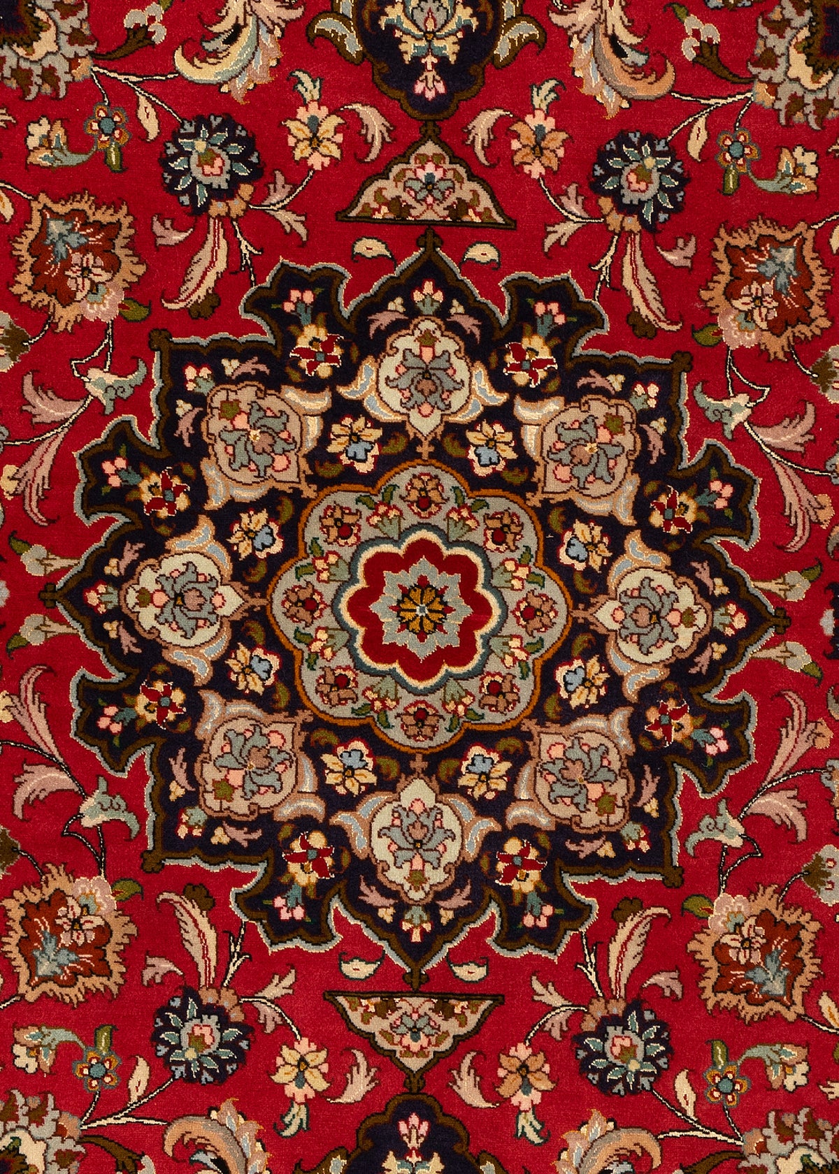 218 x 153 Täbriz mit Seide