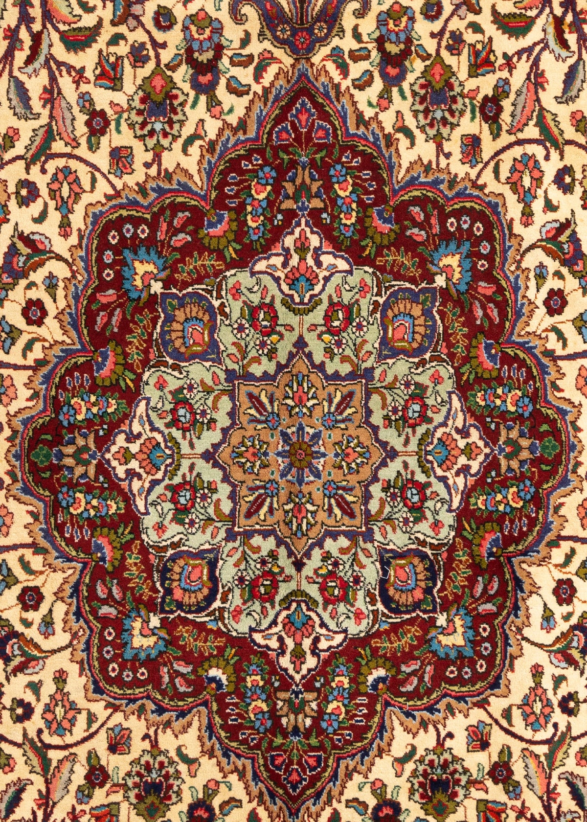 356 x 246 Täbriz