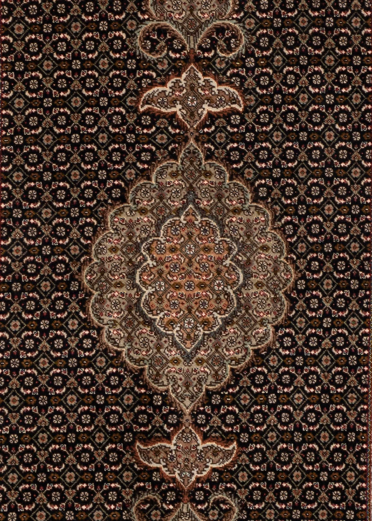 210 x 81 Täbriz fein