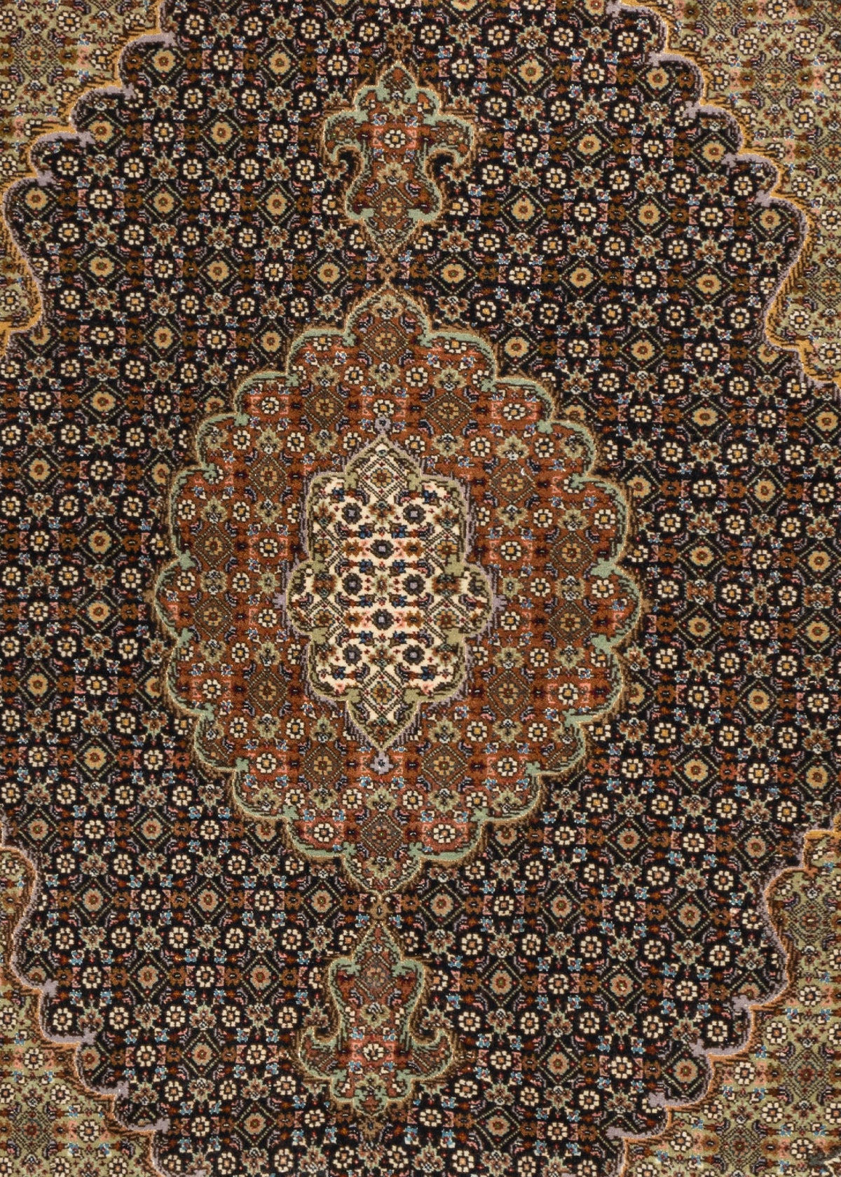148 x 103 Täbriz Mahi mit Seide