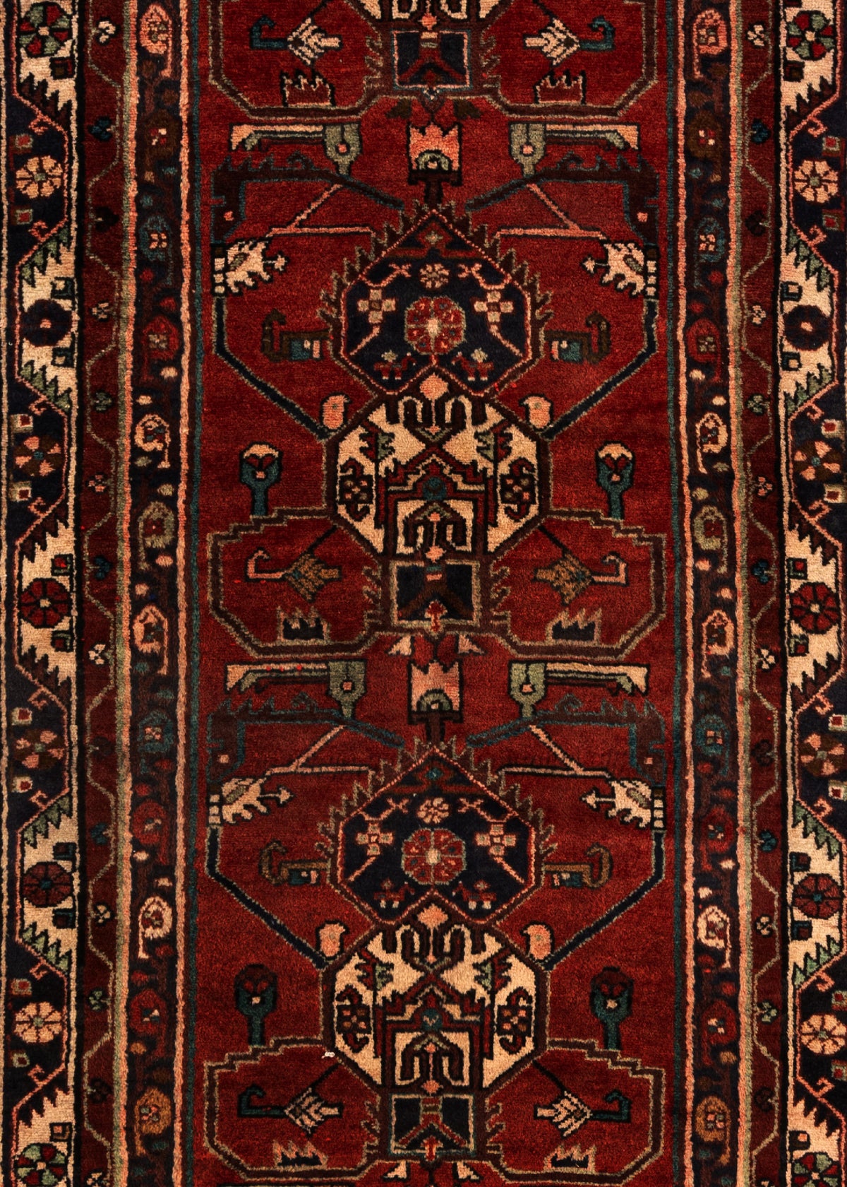 323 x 104 Hosseinabad