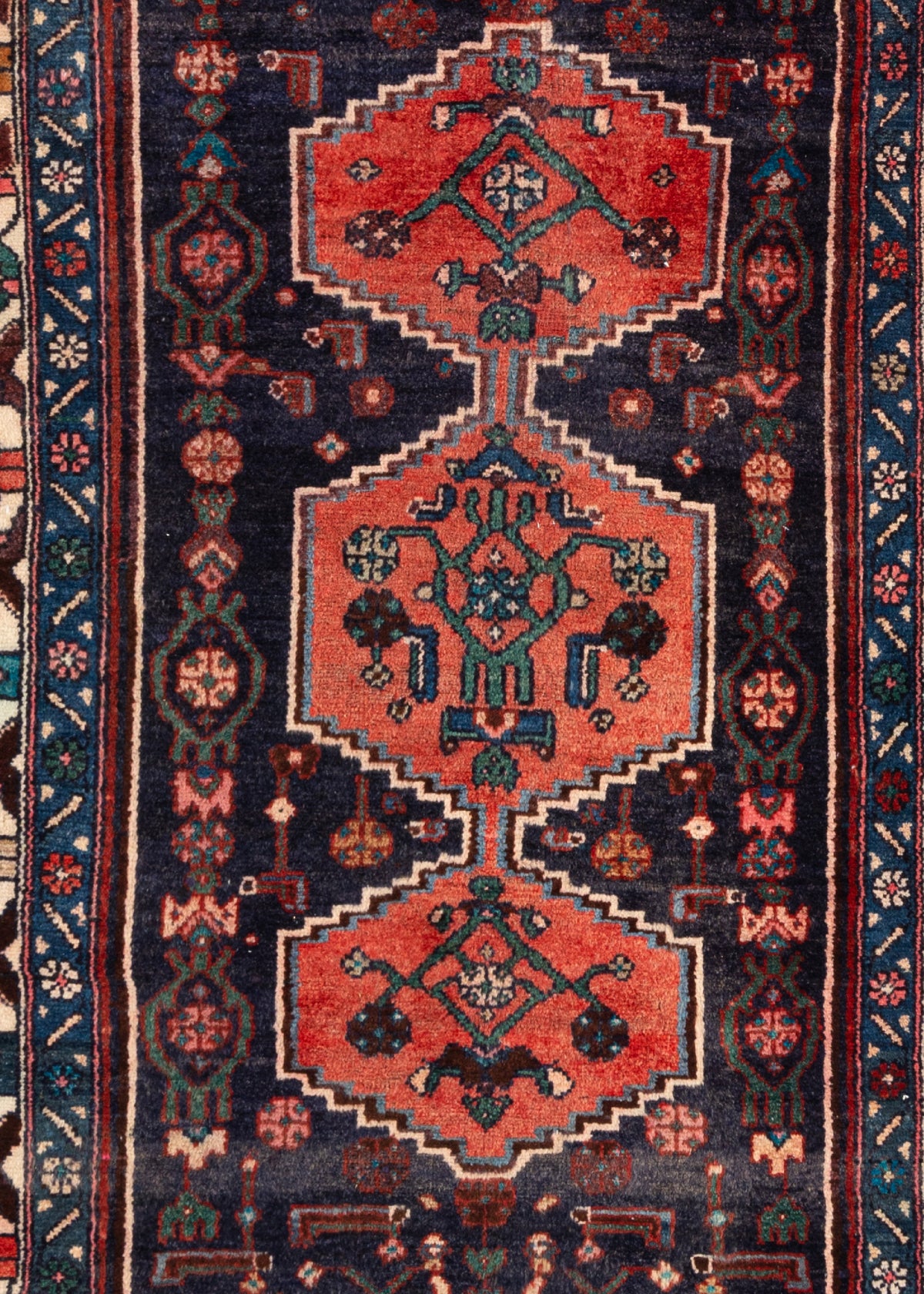 286 x 105 Hamadan