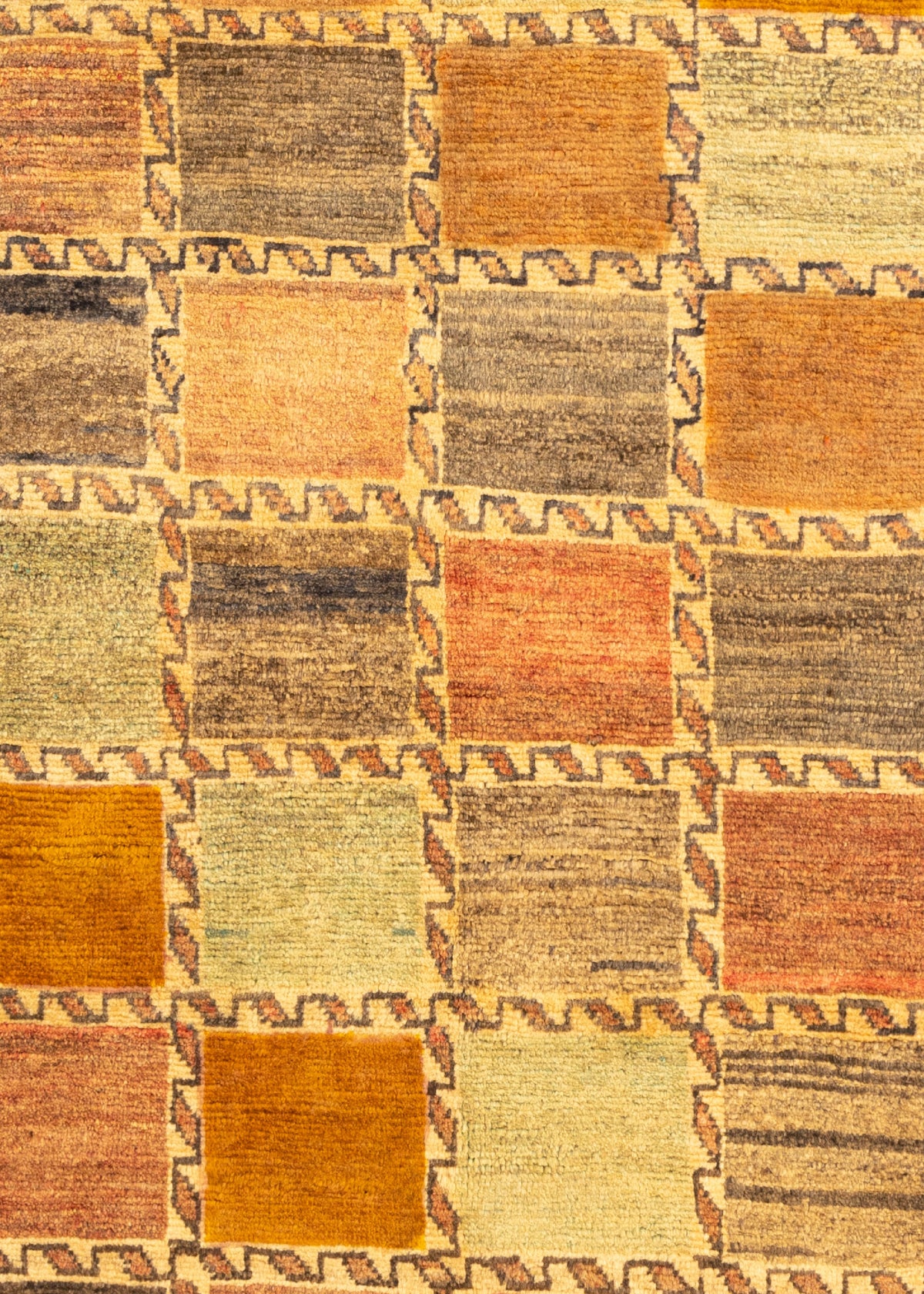198 x 118 Gabbeh alt