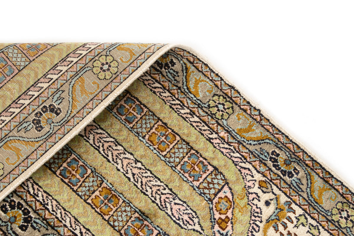 Kashmir silk