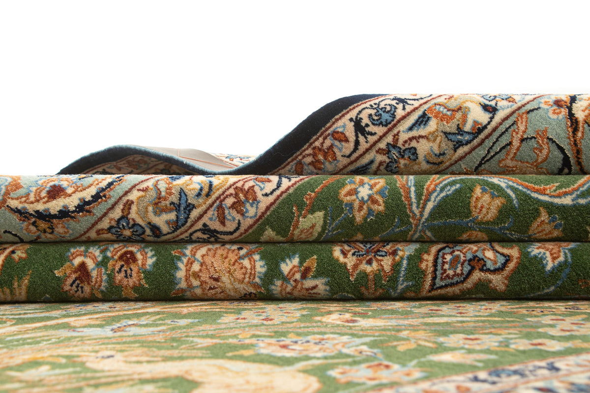 232 x 157 Isfahan
