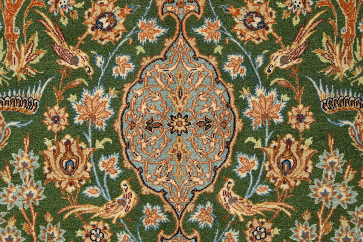 232 x 157 Isfahan