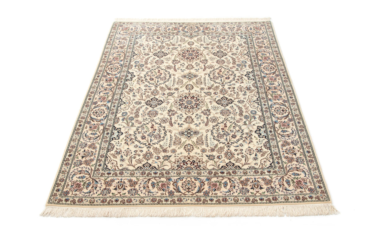 200 x 129 Nain 6 La