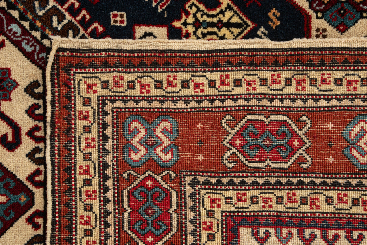 155 x 110 Shirvan Kasak