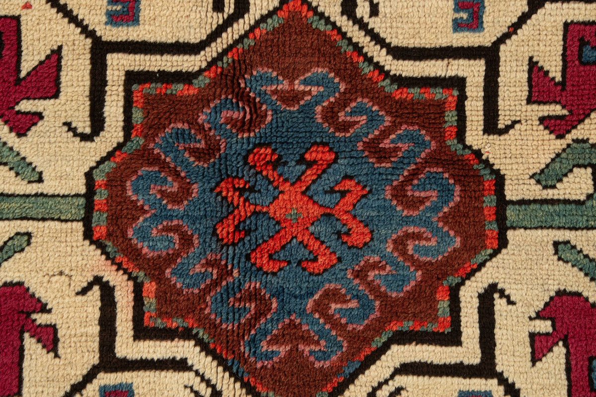 241 x 131 Kasak
