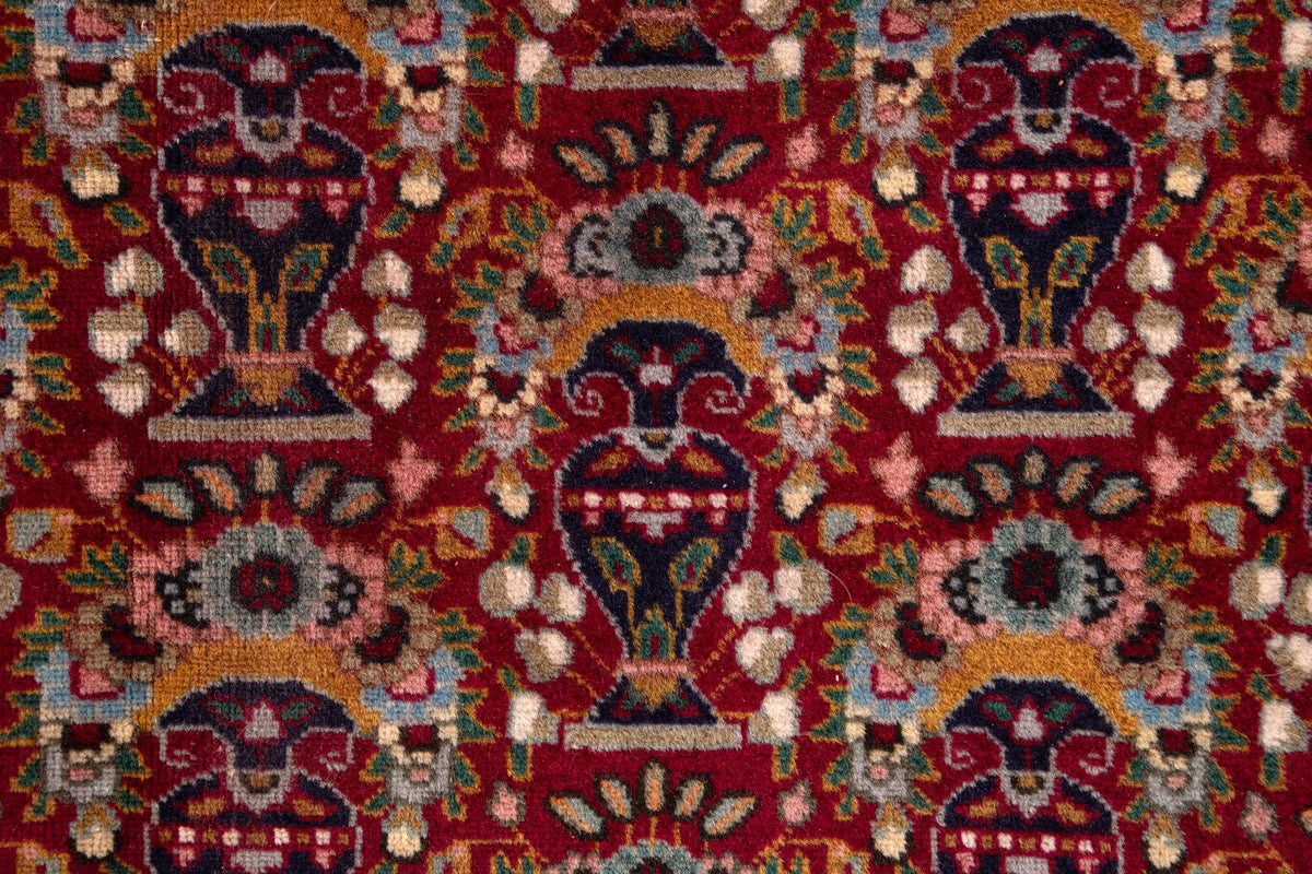 377 x 295 Täbriz
