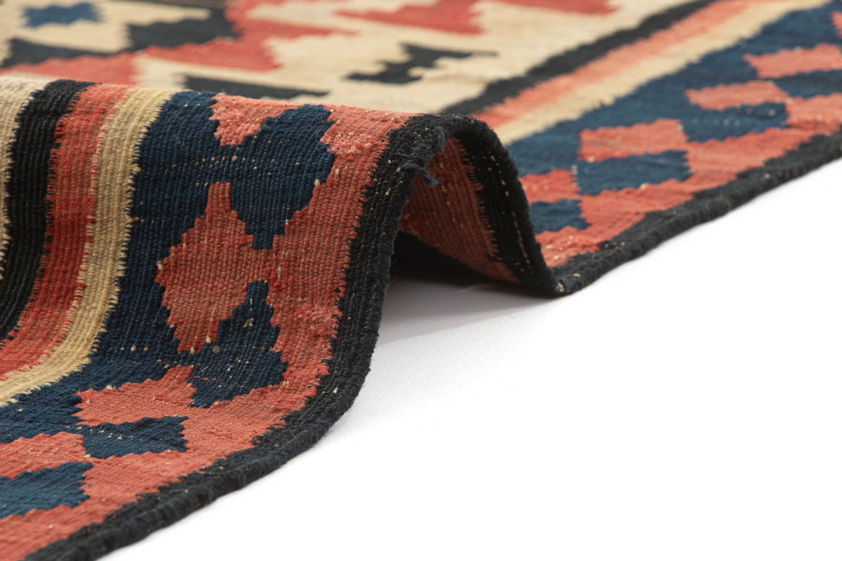 271 x 180 Kelim
