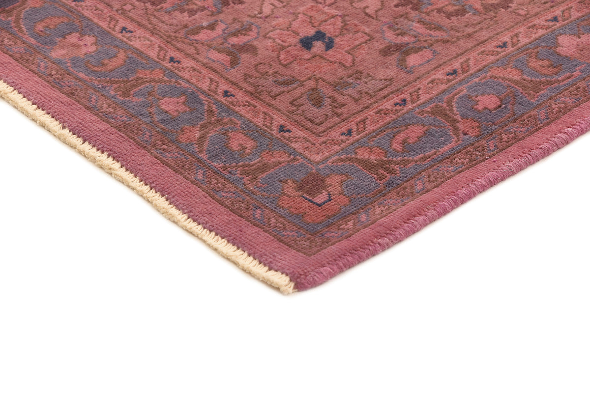 297 x 219 Vintage Royal