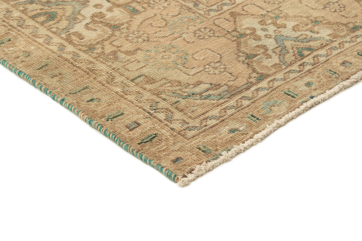 390 x 293 Vintage Royal