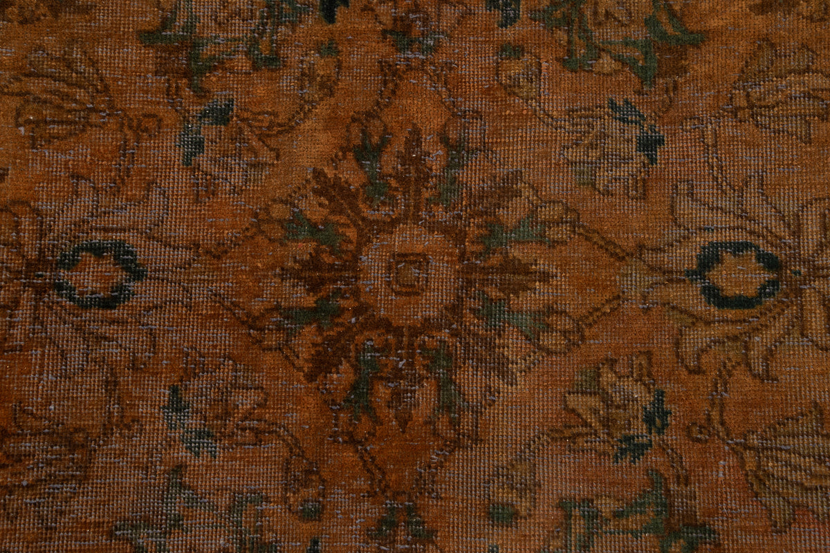 300 x 294 Vintage Royal