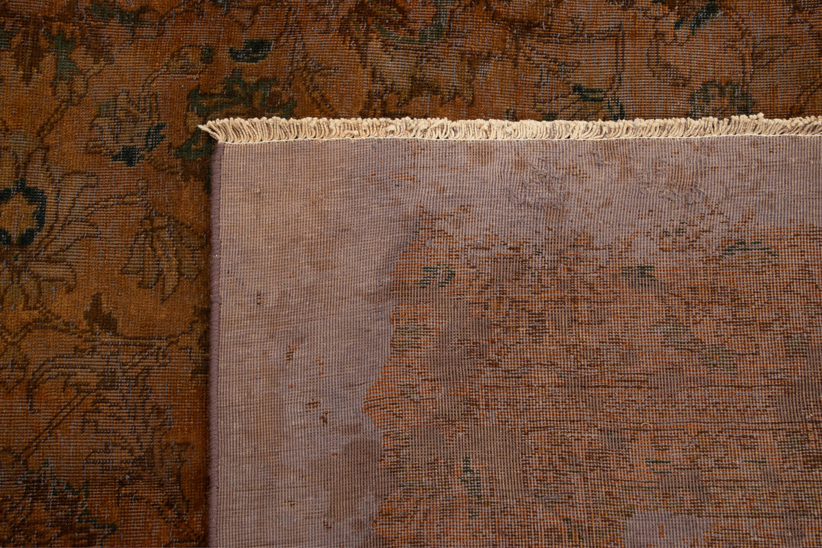 300 x 294 Vintage Royal