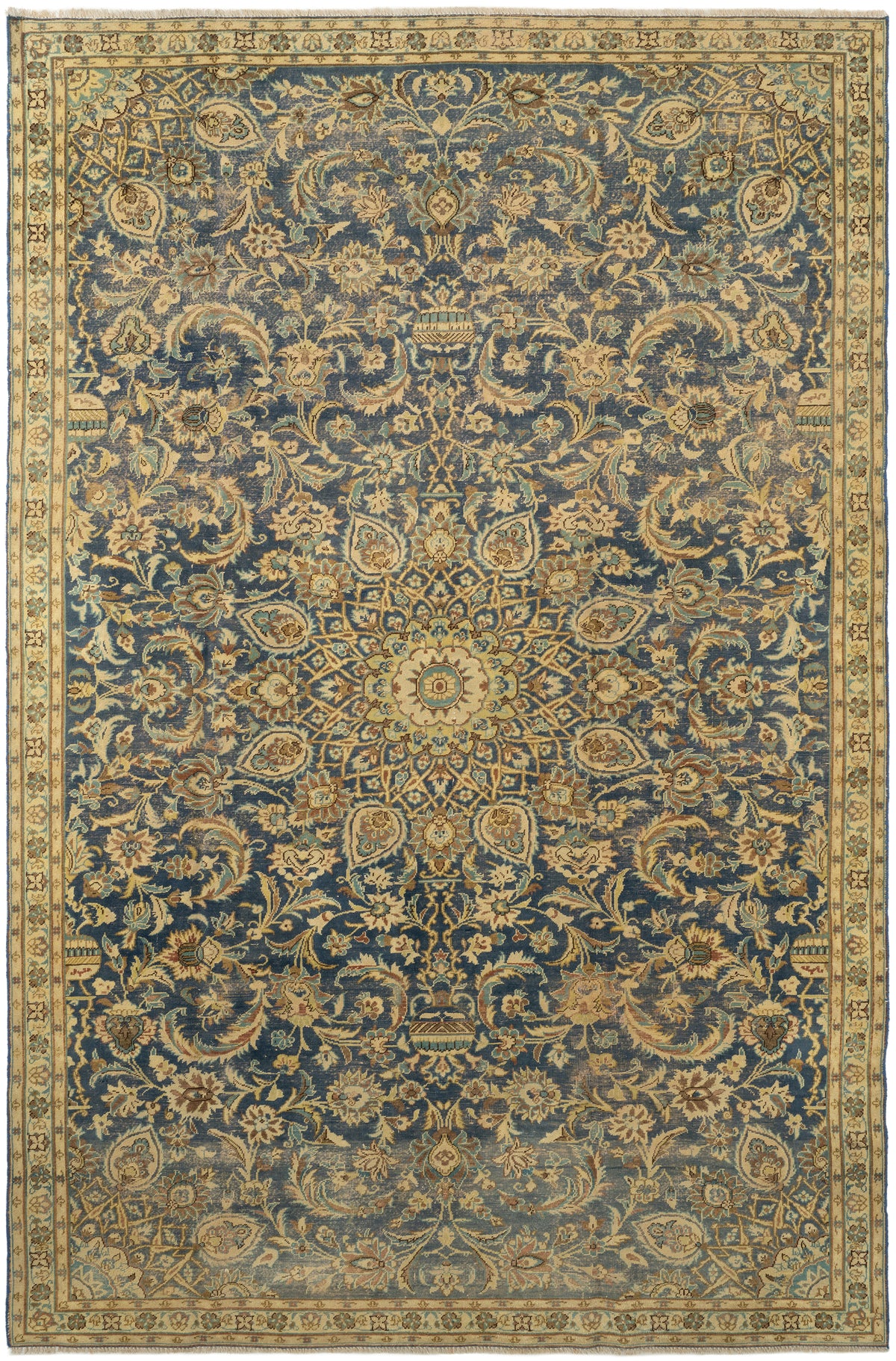 345 x 222 Vintage Royal