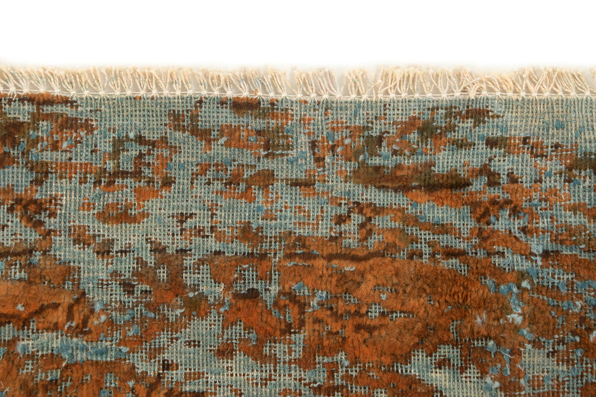 300 x 284 Vintage Royal
