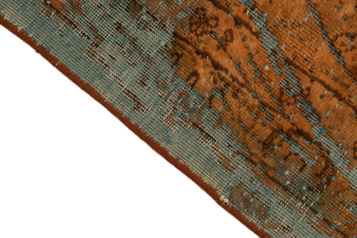300 x 284 Vintage Royal
