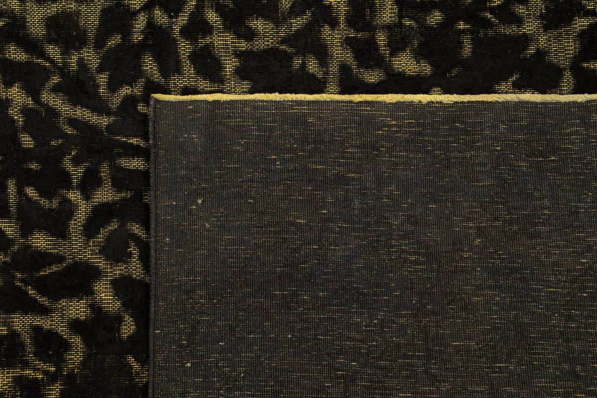 385 x 282 Vintage Royal