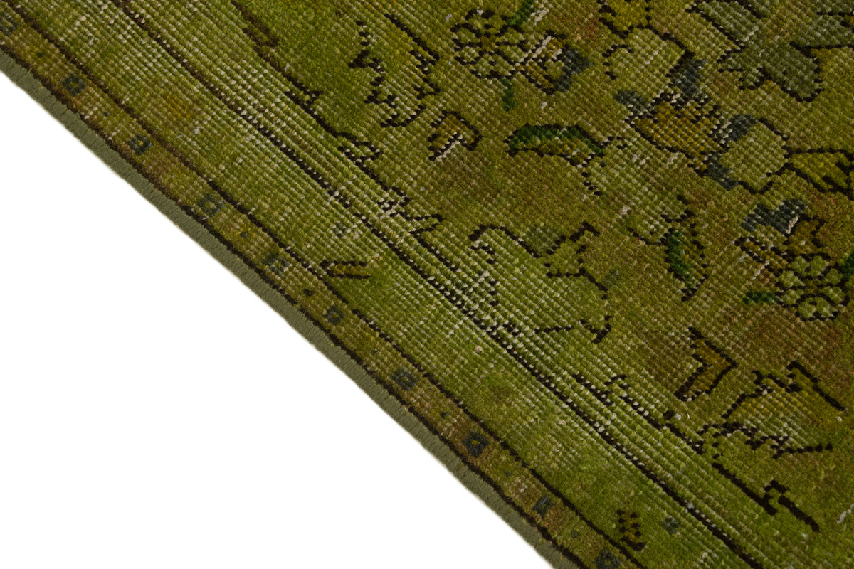334 x 238 Vintage Royal