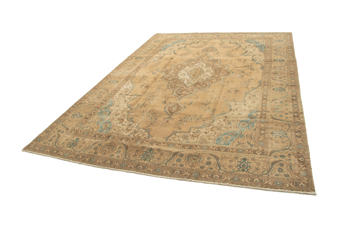 390 x 296 Vintage Royal