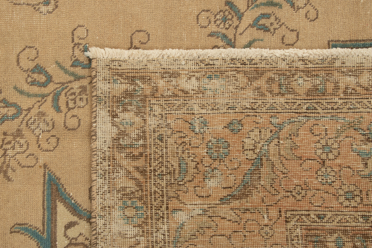 390 x 296 Vintage Royal