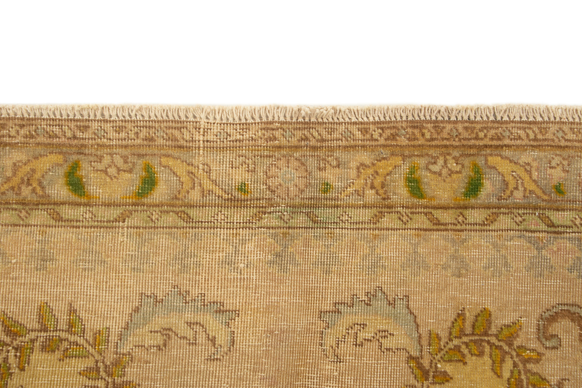 308 x 228 Vintage Royal