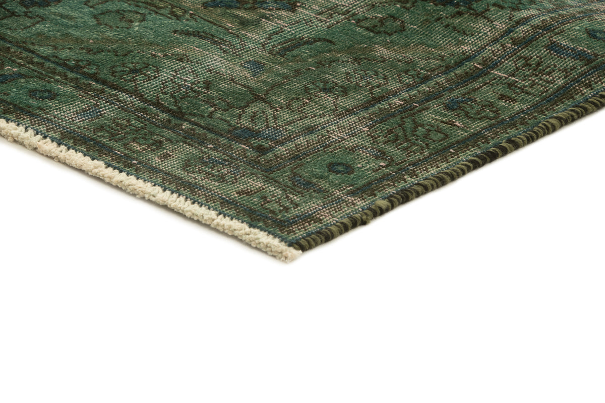 286 x 210 Vintage Royal