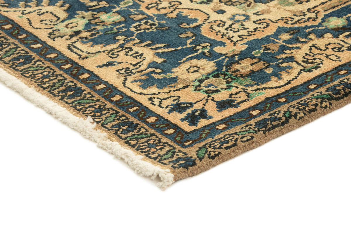 265 x 167 Vintage Royal