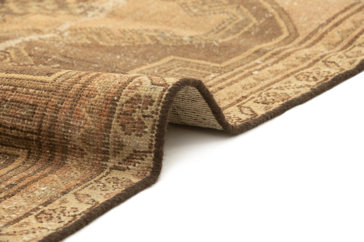 141 x 90 Vintage Royal