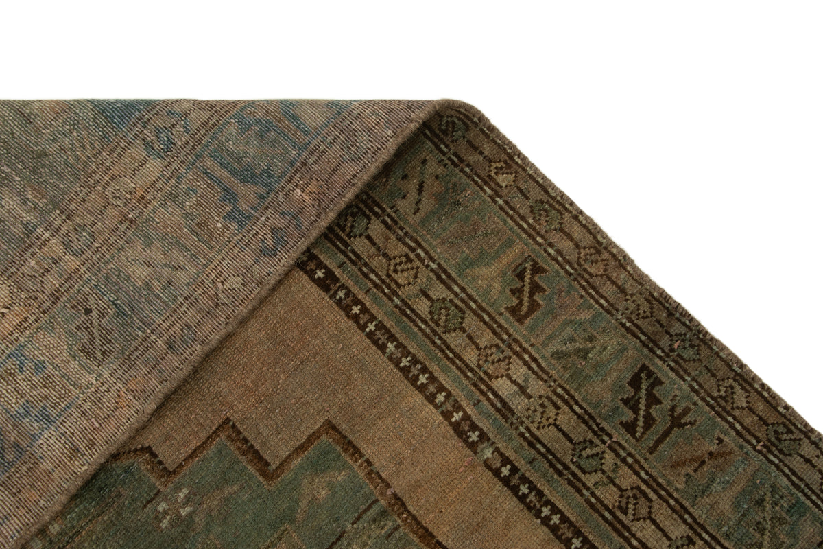 195 x 126 Vintage Royal