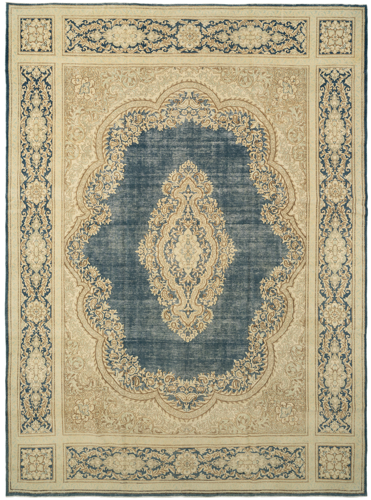400 x 295 Vintage Royal