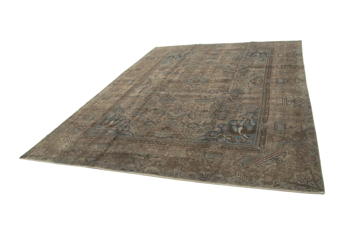 380 x 293 Vintage Royal