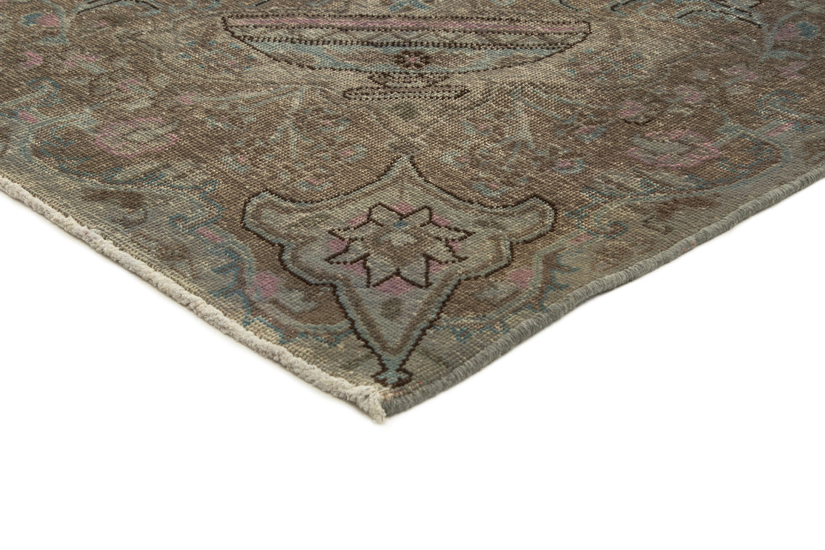 380 x 293 Vintage Royal