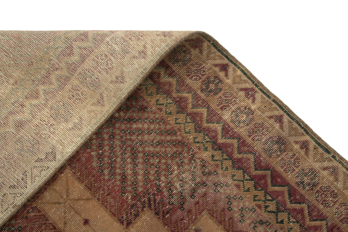 296 x 186 Vintage Royal
