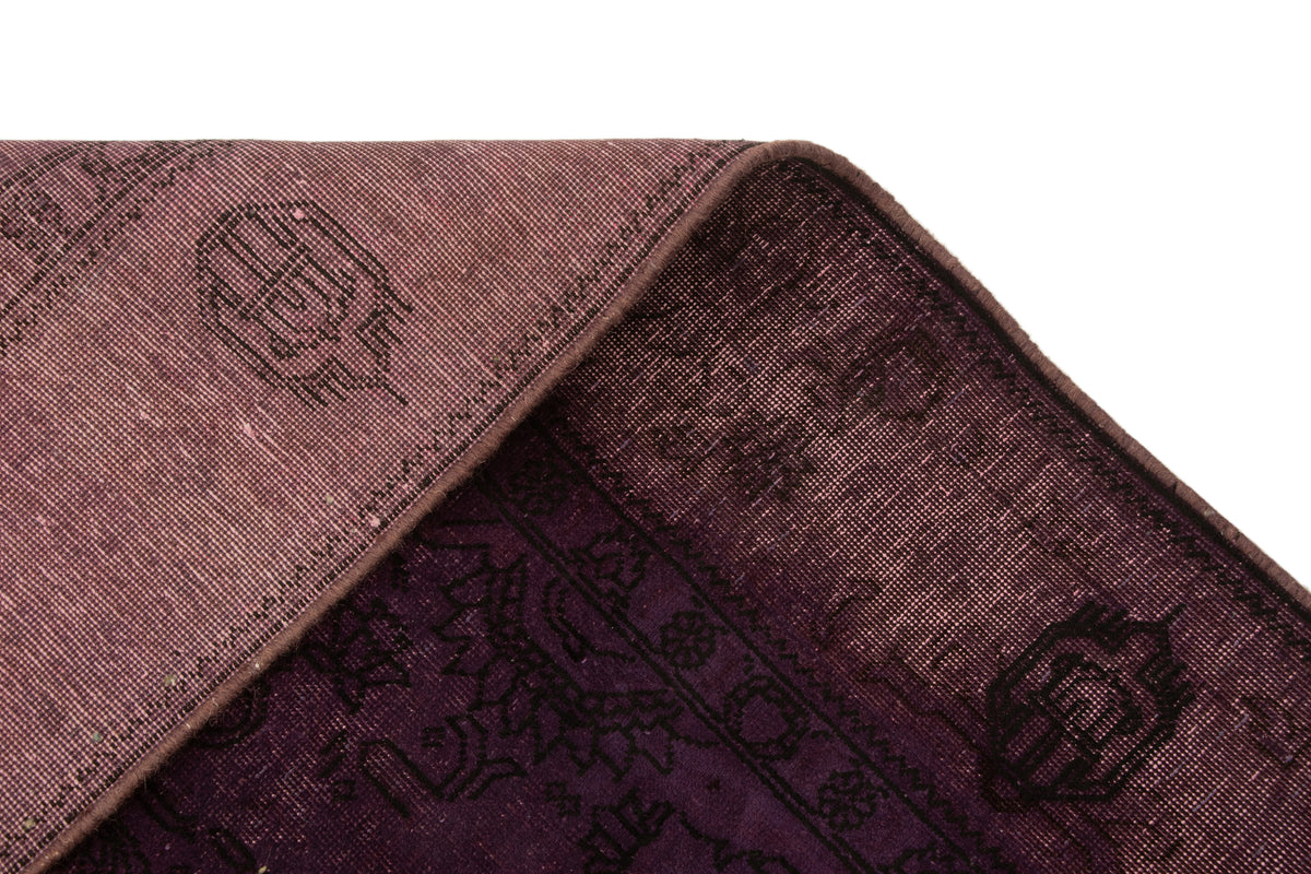287 x 190 Vintage Royal