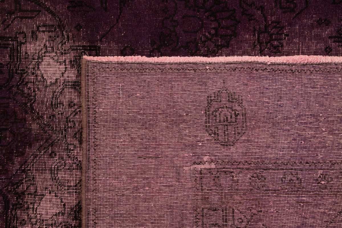 287 x 190 Vintage Royal
