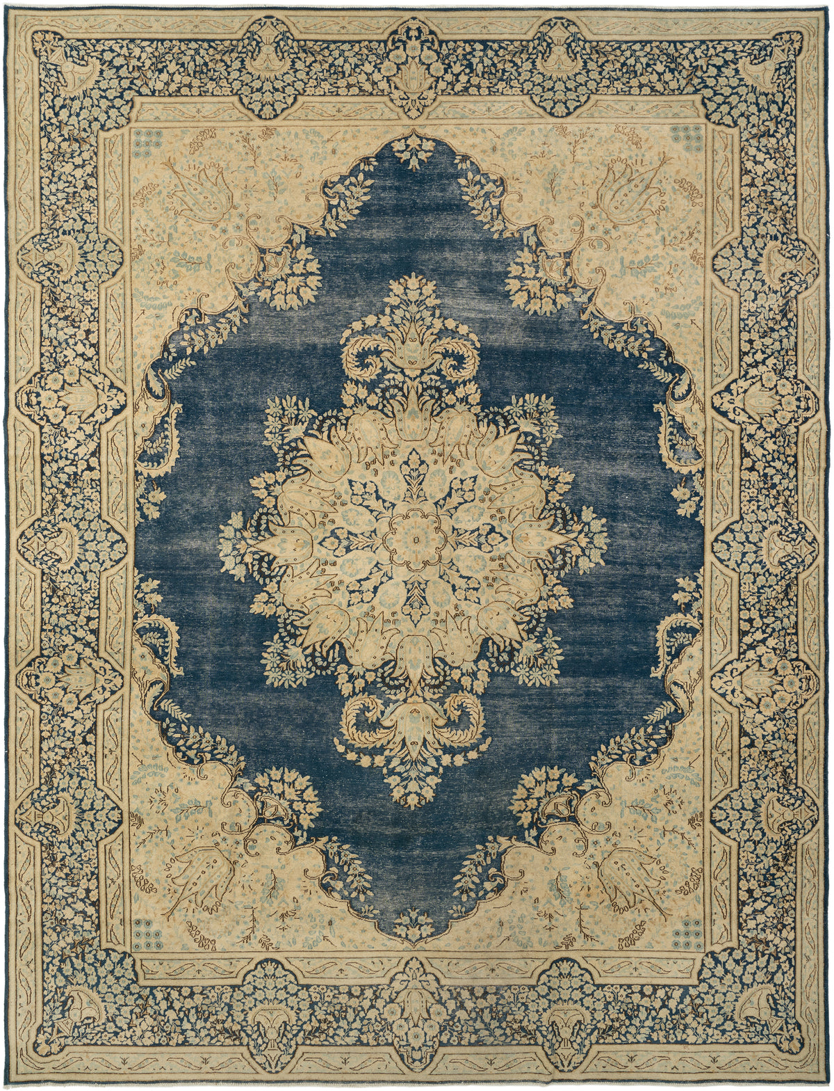 368 x 276 Vintage Royal