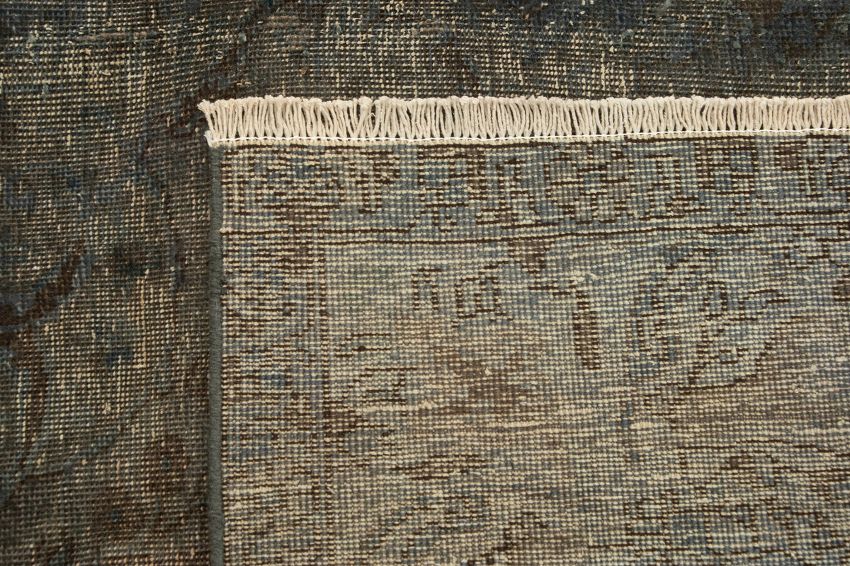 313 x 223 Vintage Royal