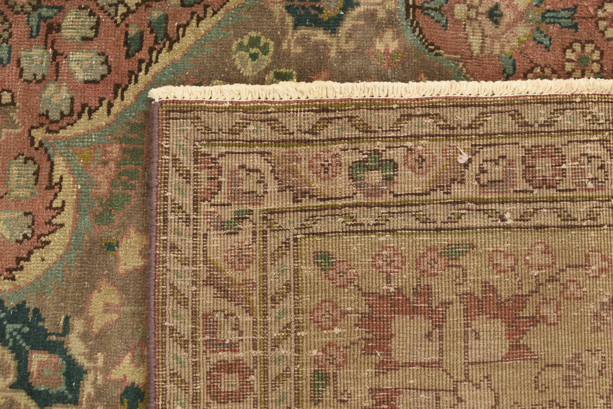 303 x 238 Vintage Royal